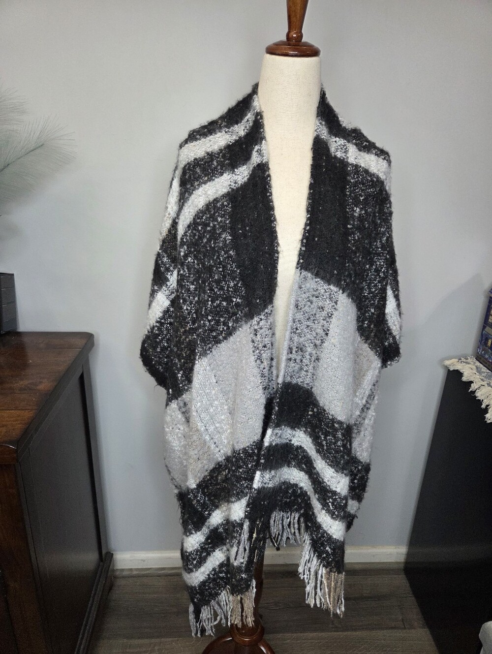 Vince Camuto Oversized, Open-front Black and Gray Knit Plaid Wrap Poncho